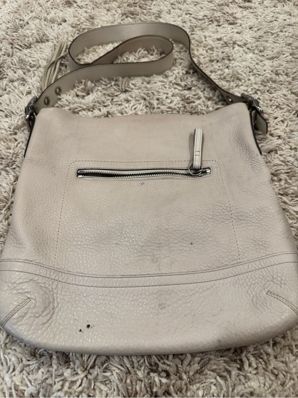 Vintage Coach Light Beige Leather Shoulder Bag with Front Zip